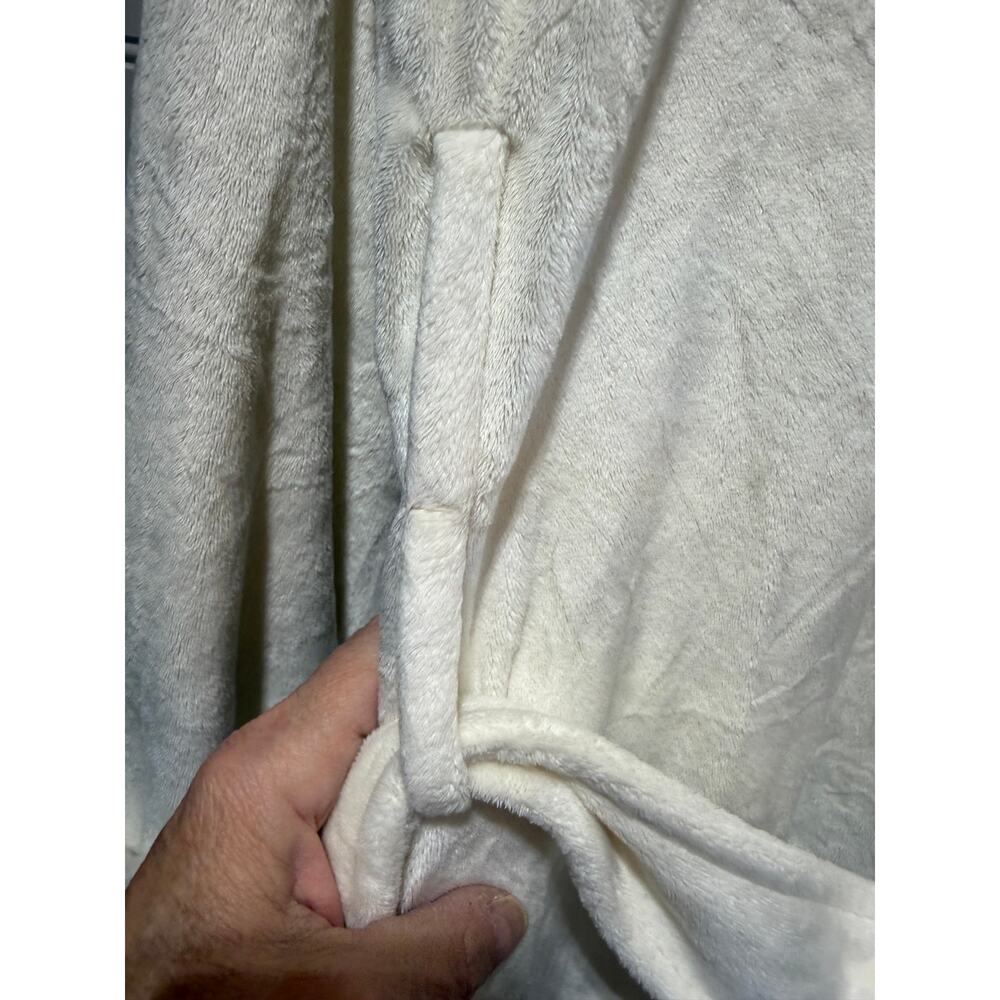 Pottery Barn Faux Fur Robe One Size - Picture 8 of 12